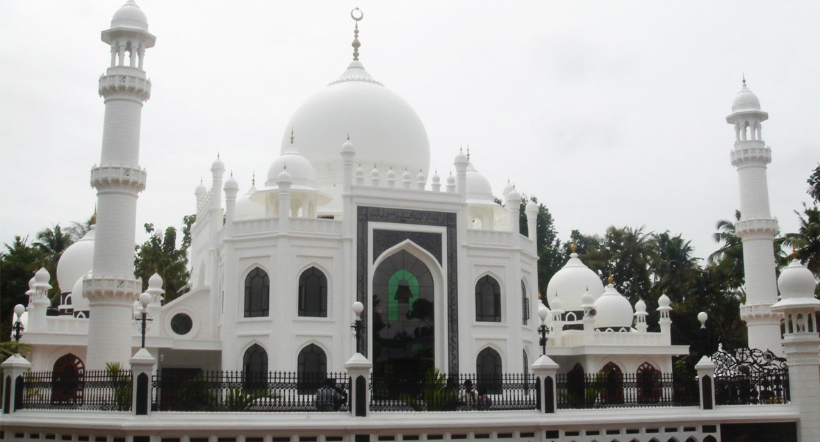 Sheikh Masjid at Karunagapally-by Govindan Gopalakrishnan